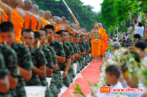 ตักบาตร,พระพุทธศาสนา